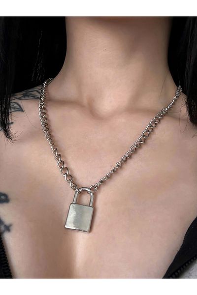 DarkellaStore Lock Detail Chain Necklace