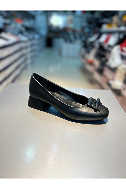 Alphus بونتو حذاء نسائي كلاسيكي بكعب قصير وإبزيم