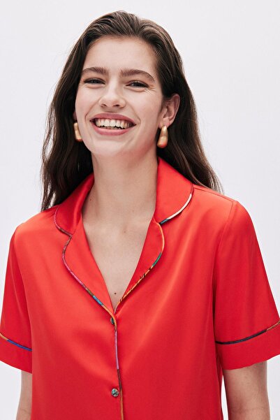 Feu De Elu Set de lenjerie de dormit scurtă din satin cu model de flori de rodie Colorex