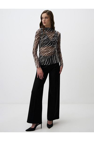 Jimmy Key Black Straight Cut Crew Neck Knitted Blouse