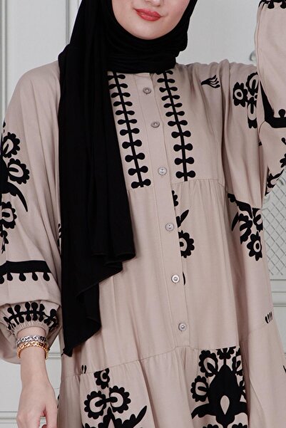 Sevitli Φόρεμα με γιακά και μανίκι σε μπεζ χρώμα