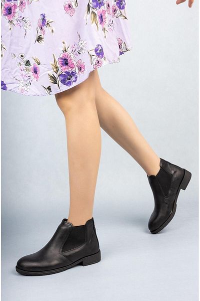 MUGGO Angela Guaranteed Women's Chelsea Boots - Stylish and Comfortable