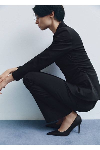 MANGO Woman Asymmetrisches Design für hochhackige Schuhe