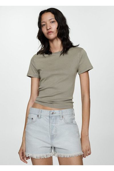 MANGO Woman Pantaloni scurți din denim fără cusături pe picioare