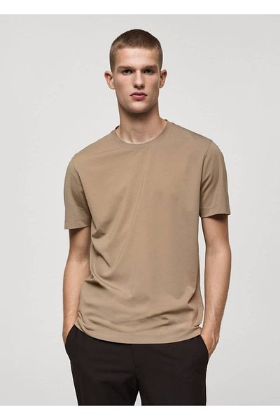 MANGO Man Komfortowa elastyczna tkanina T-shirt zapobiegająca zagnieceniom