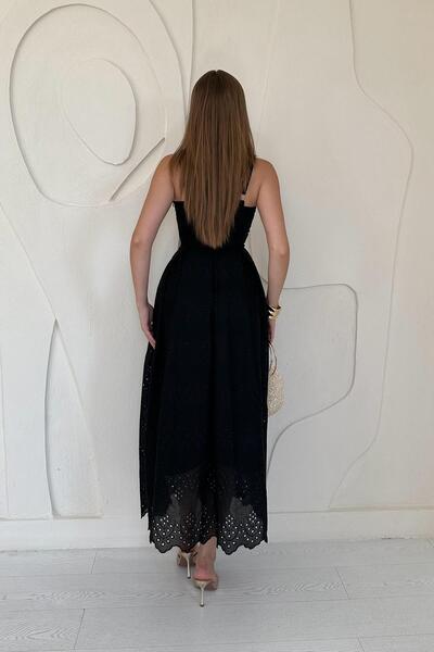 Elbee Fashion Woman Κεντητό Φόρεμα με Εξάρτημα Ζαρτιέρας