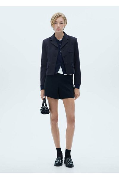 MANGO Woman Bunda Crop Blazer - Design s knoflíky