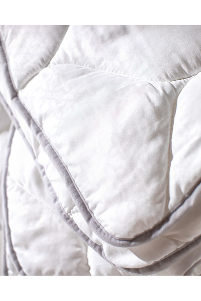 Madame Coco Cuvernă albă Faust