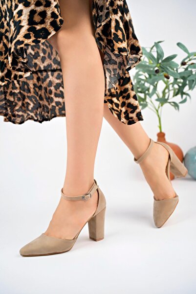 MUGGO Soffy Guaranteed Women's Classic Daily Style Stylish and Comfortable Heeled Shoes