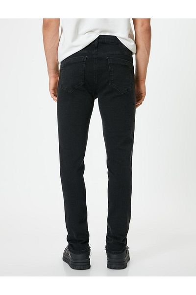 Koton Schwarze Jeanshose für Herren - Modell 4sam40129nd
