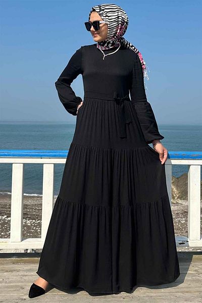 Rabia Şamlı Ευγενές μαύρο φόρεμα