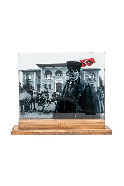 Anadolia Atatürk Ve Cumhuriyet 3 Boyutlu Dekoratif Cam Obje