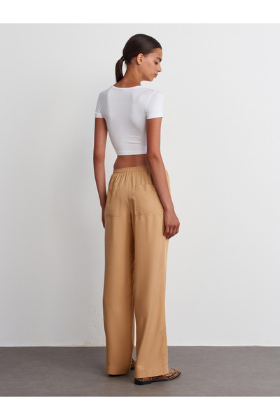Dilvin 71536 Belden Bağlamalı Dökümlü Pantolon-Açık Camel