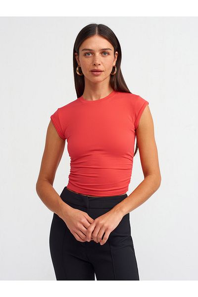 Dilvin 30899 - Red Top-A Gather Detailed Sides
