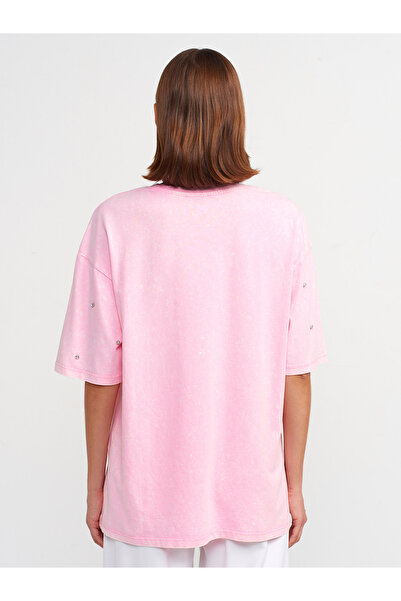 Dilvin 31150 Jasnoróżowa koszulka z efektem sprania i zdobieniami Jewelled