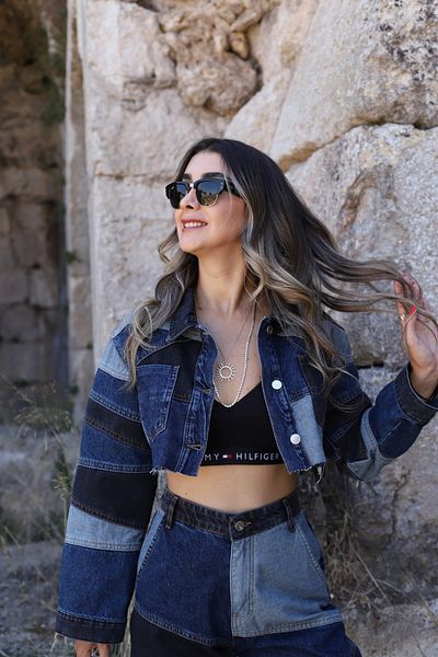 bytugcekaya Jachetă de cămașă cu patchwork Jean Crop - Design elegant
