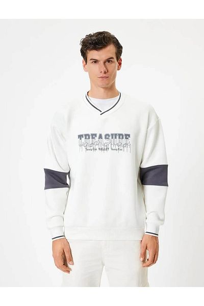 Koton Φούτερ με στάμπα V-Neck Slogan Oversize από βαμβακερό μείγμα - Λεπτομέρεια μανίκι