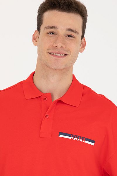 U.S. Polo Assn. Tricou roșu oversize pentru bărbați cu gât polo 50265062 -VR030