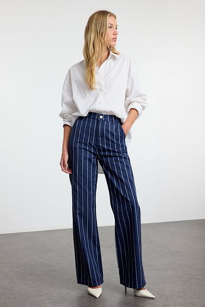 Trendyol Collection Magas derekú sötétkék láncos csíkos széles lábú farmernadrág - Twoaw25je00342