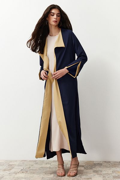 Trendyol Modest Marineblaue, farbblockierte lange Aerobin-Webkappe & Ferace & Abaya TCTSS24KF00011