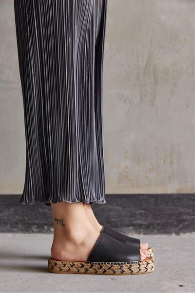 NILUFARR Γυναικείες παντόφλες Espadrille Pera Black από γνήσιο δέρμα