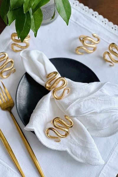 Arma House Set of 6 Luxury Snake Gold Napkin Rings