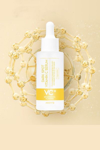 OOTD Dark Skin Blemishes - Dark Spot Vita C Serum Providing a Bright Look