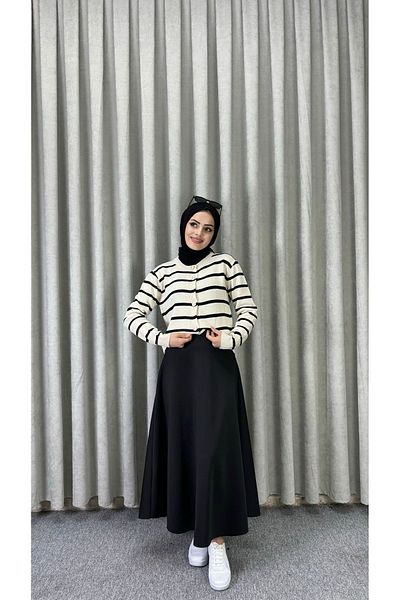 modasusev Ριγέ Πλεκτά Ζακέτα Hijab - Λεπτομέρεια με κουμπί
