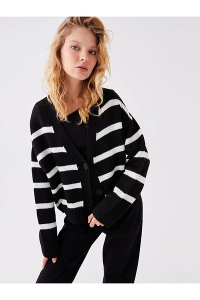 LC Waikiki Xside Black V-Neck Long Sleeve Color Block Knitwear Women's Cardigan