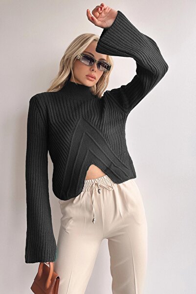 bacc Black Thessaloniki Winter Sweater - Spanish Sleeve, Front Slit, Bc231001