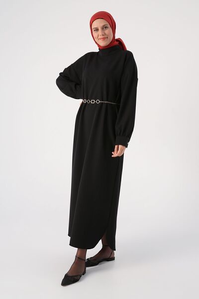 ALLDAY Černé šaty s páskem s oválnými rozparky na bocích