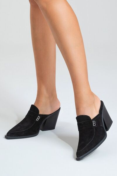 Zeynep Sıradağlı Γυναικείες Valmine - Μαύρες δερμάτινες παντόφλες Western