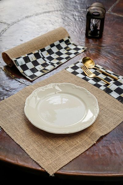 Arma House Pachet de 2 linguri alb-negru lucrate manual Serviciu american de iuta cu detalii