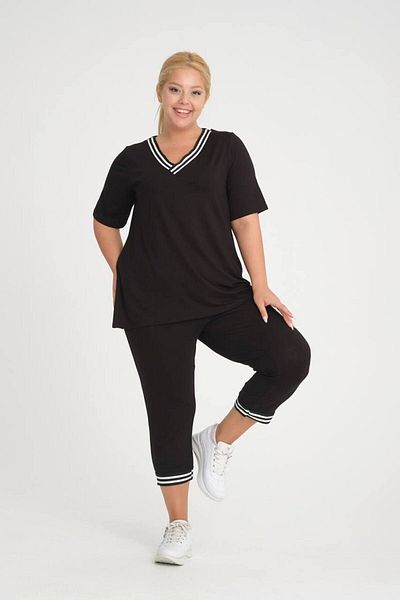 garajmood Plus Size Black V-neck Stripe Pocketed Tights-blouse Set