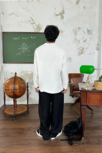 Flaw Wear 3D Minimalist Printed White Long Sleeve T-Shirt