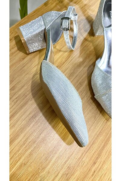 Ventes 006810Z Tek Bant Simli Taşlı Önü Kapalı Topuklu Abiye Ayakkabı