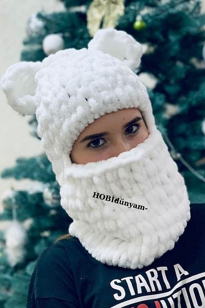 Alize Balaclava lucrată manual