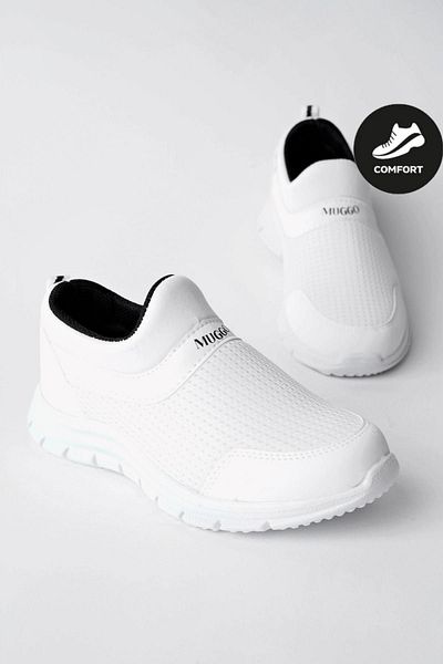 MUGGO Tedy Guaranteed Unisex Kids Sneaker - Comfortable and Flexible, Laceless Casual Sports Shoes