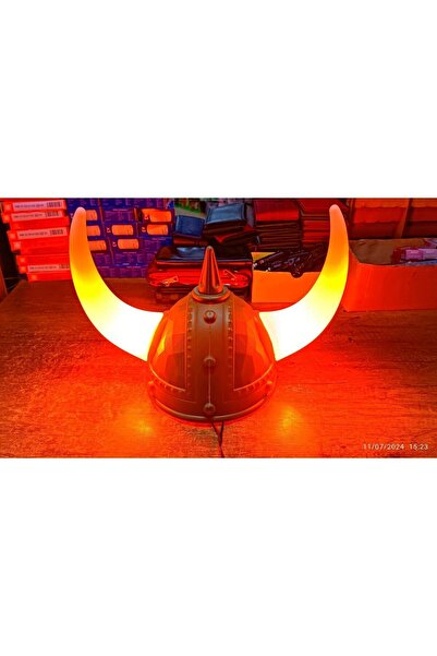 Torpido Önü Viking Şapkası Kırmızı Işıklı 12v-24v
