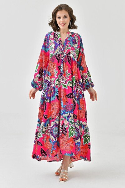 bacc Fuchsiový límec pro soudce - dlouhé hidžábové šaty z viskónu s polovičními knoflíky Bc241150