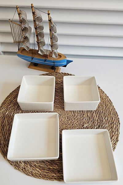 GULHANILE 4-Piece Porcelain Breakfast Serving Set