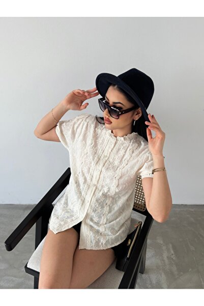 FashionFour Kısa Kollu Vual Güpür Detaylı Bluz