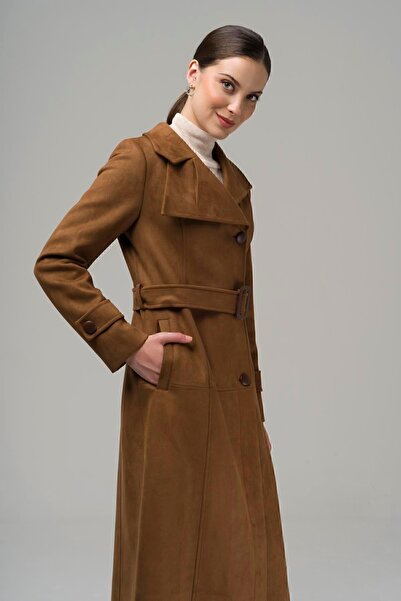 Olcay Vrchní lak semišového vzhledu s plisovaným límcem a přezkou na opasek TABA 6497