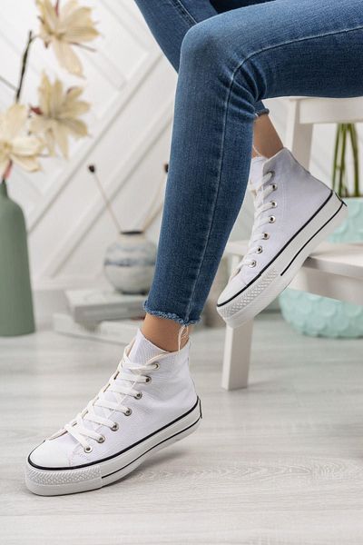 MUGGO Jojo Guaranteed Women's Thick High Sole Long Sneaker