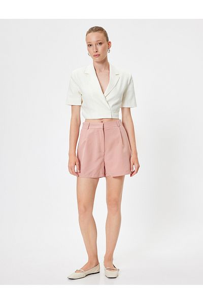 Koton Modaler Stoff – Shorts mit Taschen und Faltendetail