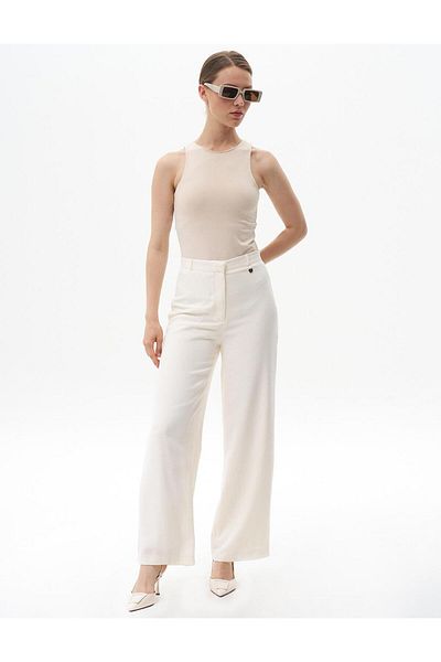Kayra Ecru Wide Leg Basic Crepe Trousers