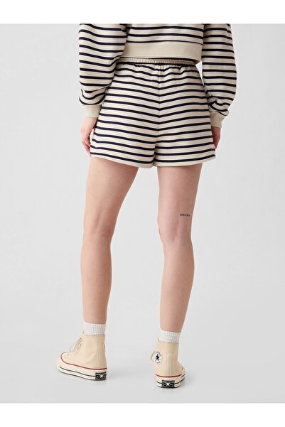 GAP Kadın Kırık Beyaz Vintage Soft Dolphin Şort