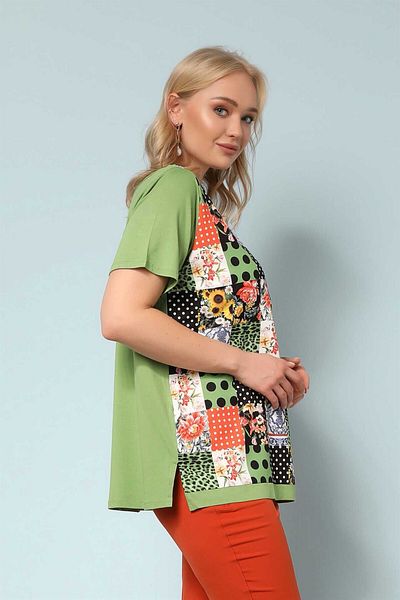 Two Mail Pea Plus Size Blouse