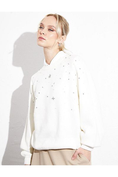 Kayra Exclusive Rhinestone and Pearl Reglan Sleeve Knitwear Blouse Ecru