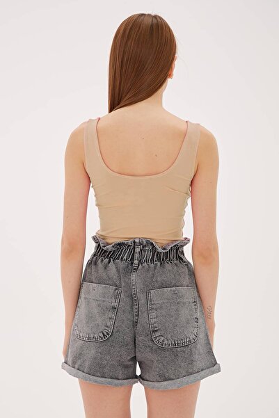 Fashion Friends Beige Square Collar Athlete